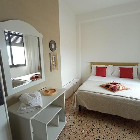 Hotel Myhouse Olbia Exterior foto
