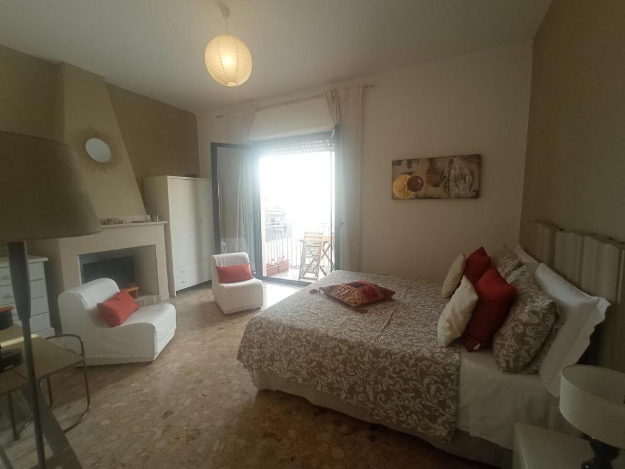 Hotel Myhouse Olbia Exterior foto