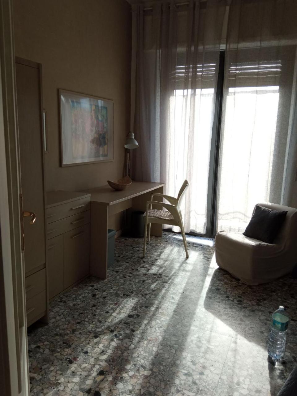 Hotel Myhouse Olbia Exterior foto